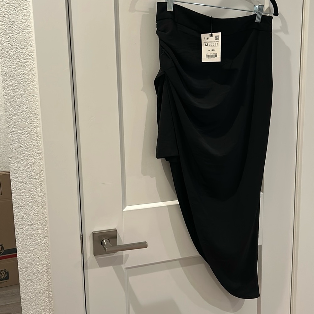 New Zara asymmetrical skirt with mini skirt insert